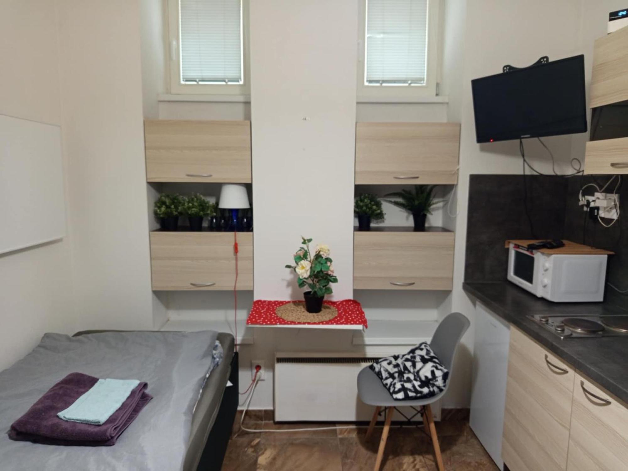 Studio12 Bratislava Esterno foto